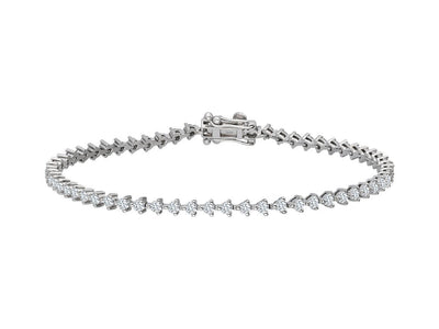 Elegant tennis bracelet with 57 lab-grown diamonds in 14K white gold