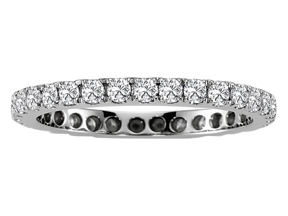 Klassischer Memoire-Ring mit 31 Diamanten in 14K Weißgold