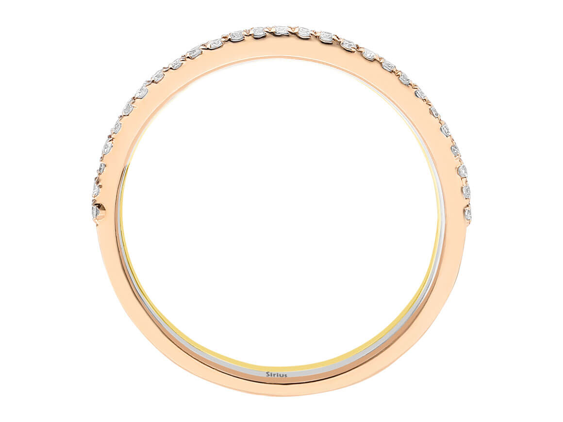 Dreifarbiger Halbkreis-Ring mit 81 laborgezüchteten Runddiamanten in 14K Gold