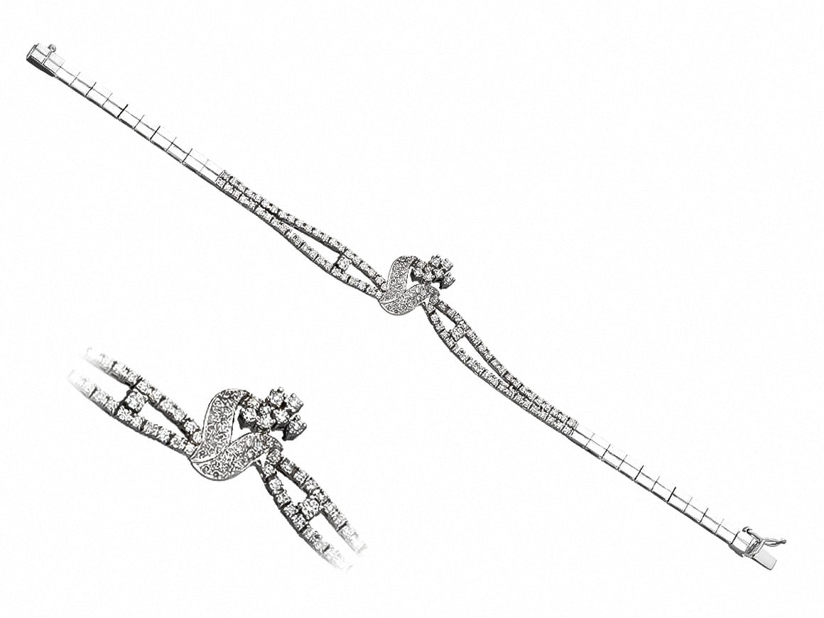 Elegant diamond bracelet with floral bow shape made of 14K white gold – 2.30 carats