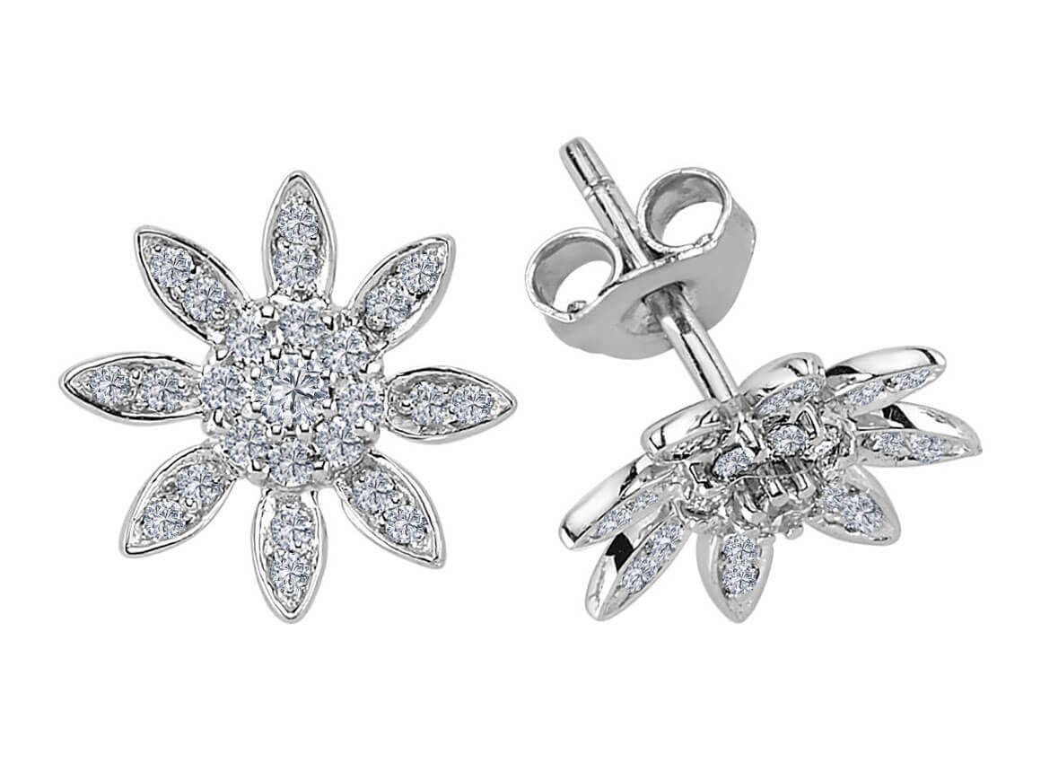 Clous d'oreilles floraux avec 50 diamants cultivés en laboratoire en or blanc 8K