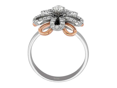 Elegant two-tone daisy ring with lab-grown diamonds