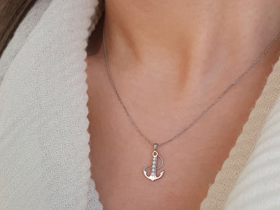 Anchor necklace with diamonds in 8K white gold