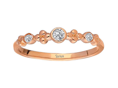 Elegant Helen ring with lab diamonds made of 14 karat rose gold
