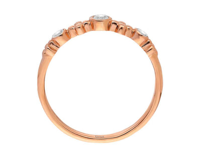Elegant Helen ring with lab diamonds made of 14 karat rose gold