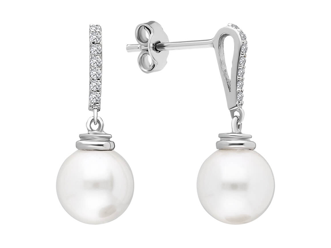 Boucles d'oreilles élégantes avec perles rondes et 14 diamants cultivés en laboratoire en or blanc 14 carats