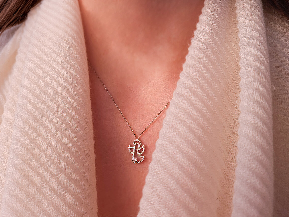 Elegant angel pendant with lab-grown round brilliant cut diamonds