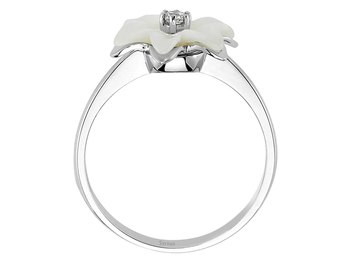 Weißgold-Ring mit 0,05 Karat Diamant und Perlmutt-Blüte – Nachhaltiger Schmuck – hochwertiger Schmuck von Rosy Lab Diamonds