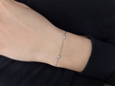 Minimalist chain bracelet with 5 lab-grown diamonds – 14K white gold
