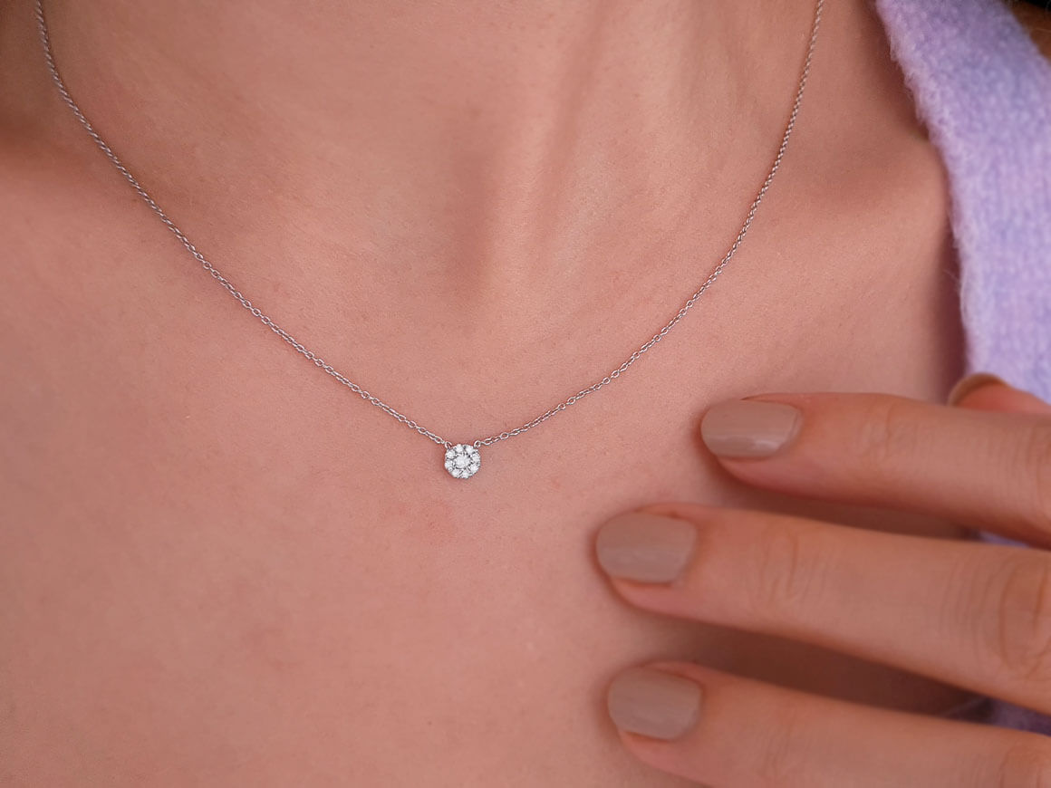 Pendant "Nira" with lab-grown diamonds in 8K white gold
