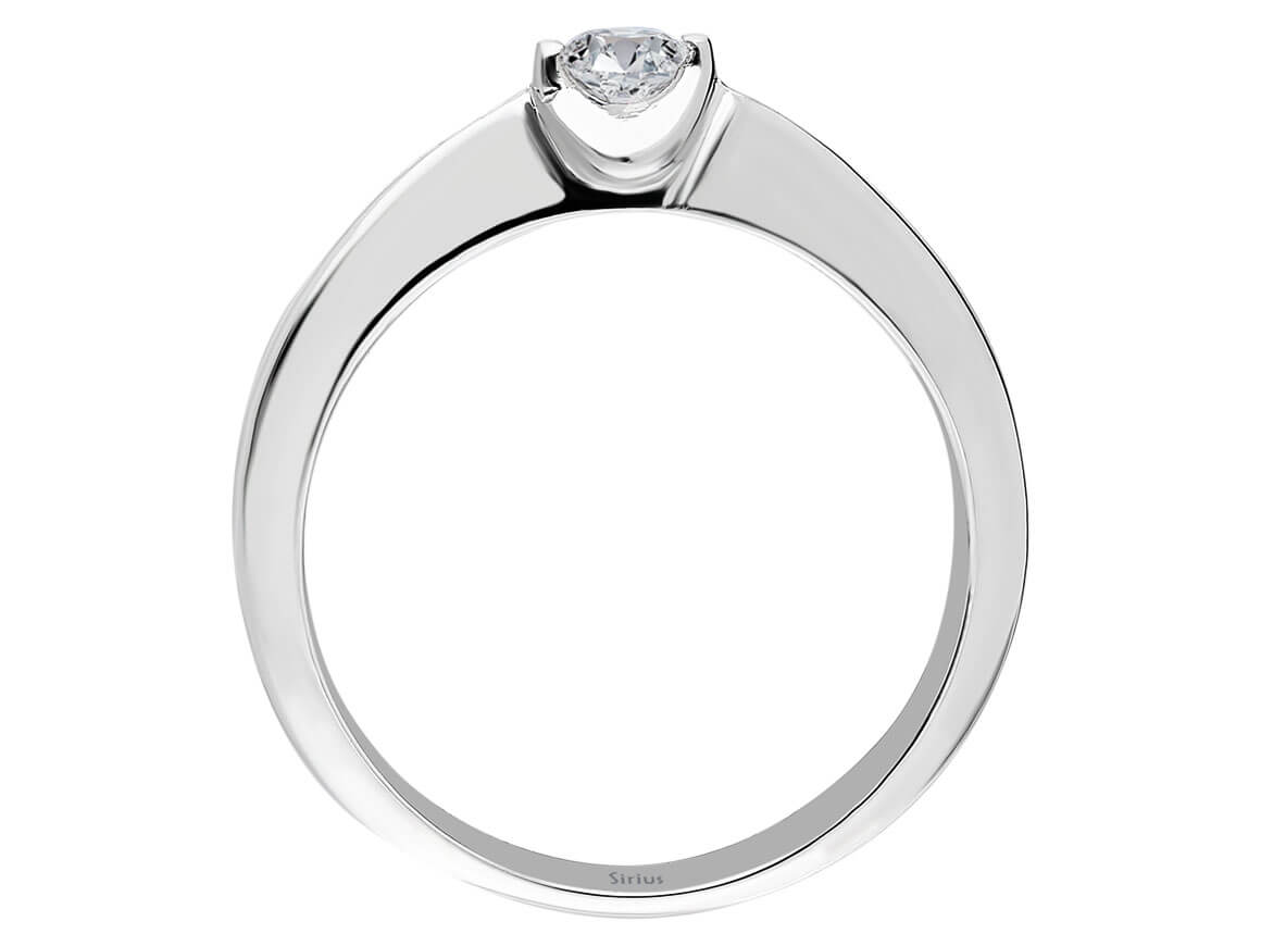 Modern solitaire ring with lab-grown diamond in white gold