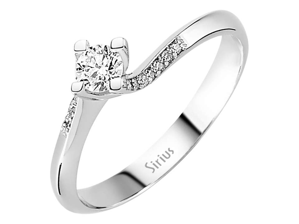 Stilvoller 14K Gold Verlobungsring mit Runddiamant und Pavé-Details