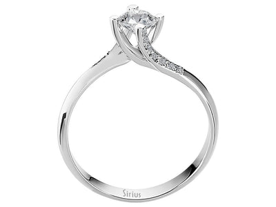 Stilvoller Solitärring mit 1 großem und 16 kleinen rund geschliffenen laborgezüchteten Diamanten in 14K Weißgold