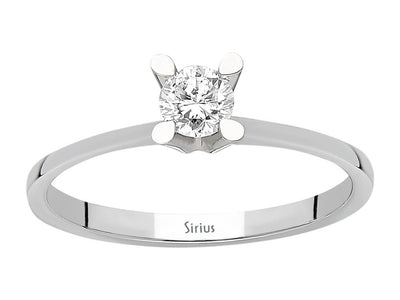Fine 14 Karat White Gold Ring with Round Cut Diamond