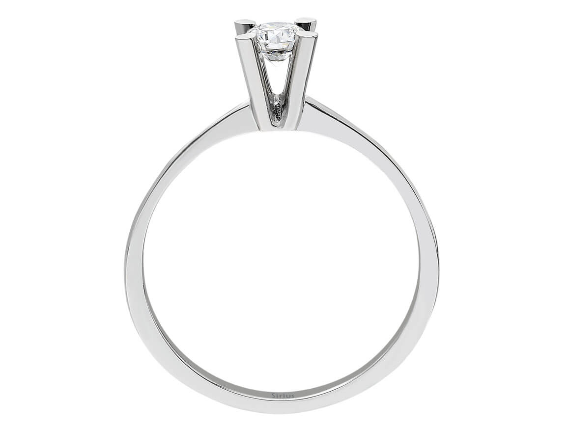Fine 14 Karat White Gold Ring with Round Cut Diamond