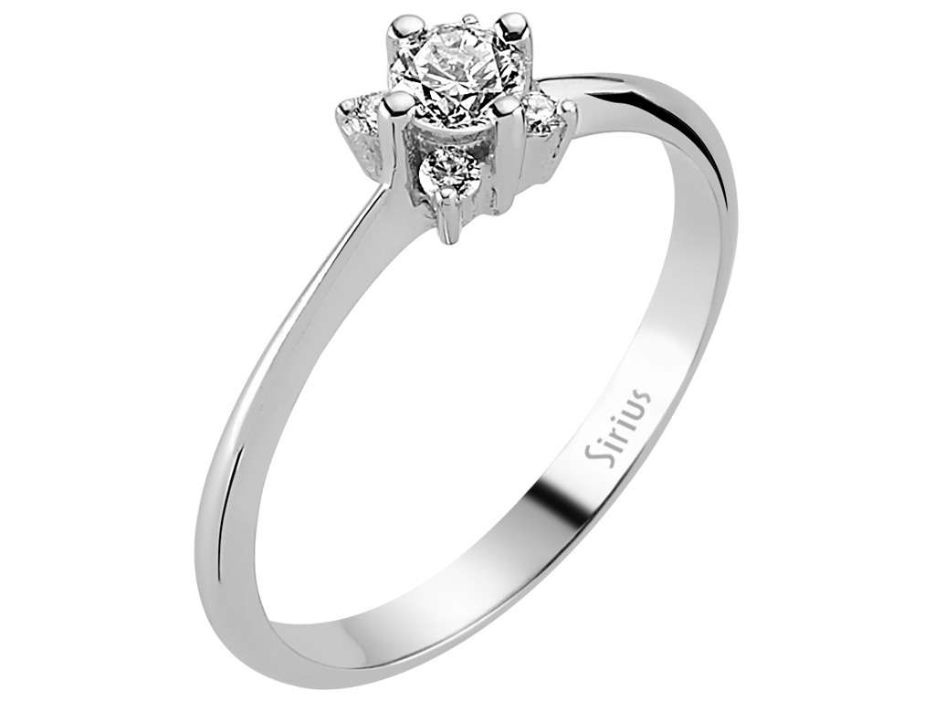 Élégante bague en Or Blanc avec des diamants de laboratoire de 0,23 et 0,08 carat – Or Blanc 14 carats – Bijoux haut de gamme de Rosy Lab Diamonds