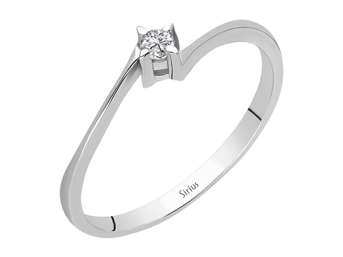 8 ayar Beyaz Altın ve laboratuvarda yetiştirilmiş pırlantadan sade tektaş pırlanta yüzük - Rosy Lab Diamonds’tan yüksek kaliteli Mücevher