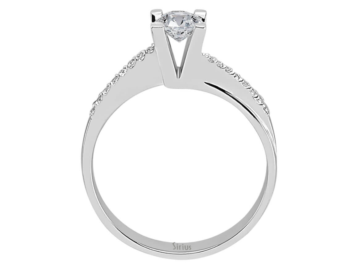 Diamant-Solitär mit Seitensteinen – 0,46 ct – 18K Weißgold – Modell 24R0056