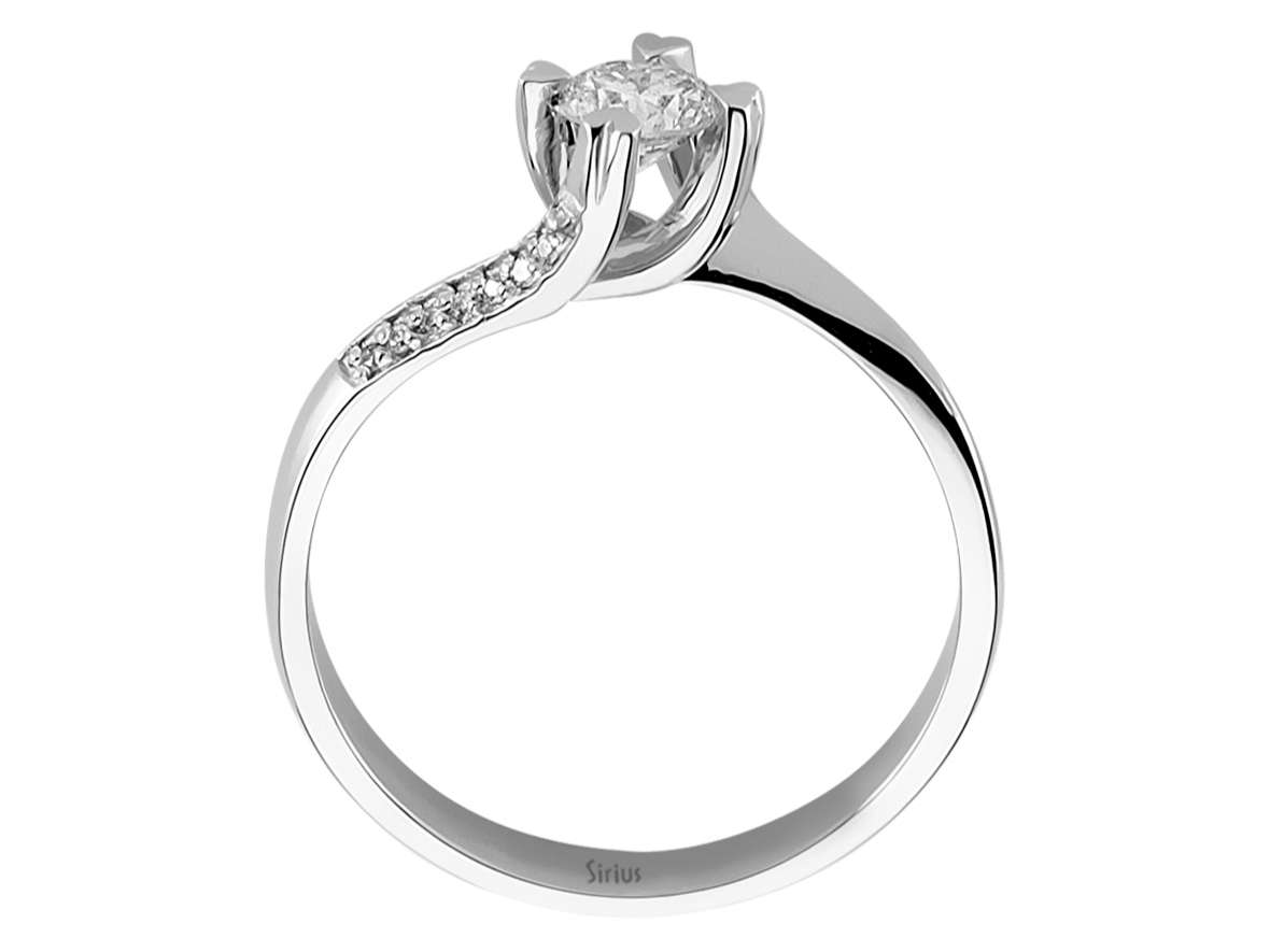 Verlobungsring mit Herzfassung und 0,40 ct Labordiamanten in Weißgold