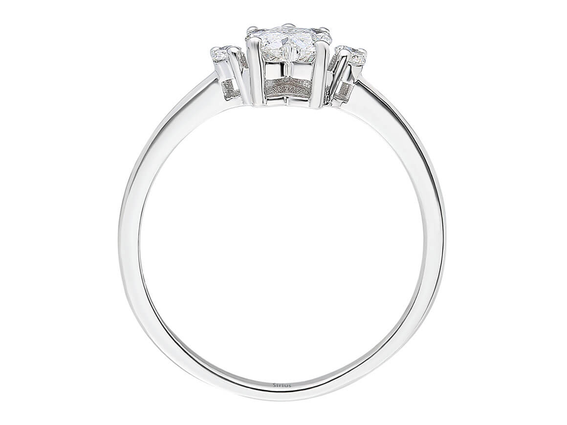 Weißgold Ring mit 1 herzförmigem weißem Topas und 4 Runddiamanten – 1,70 Karat