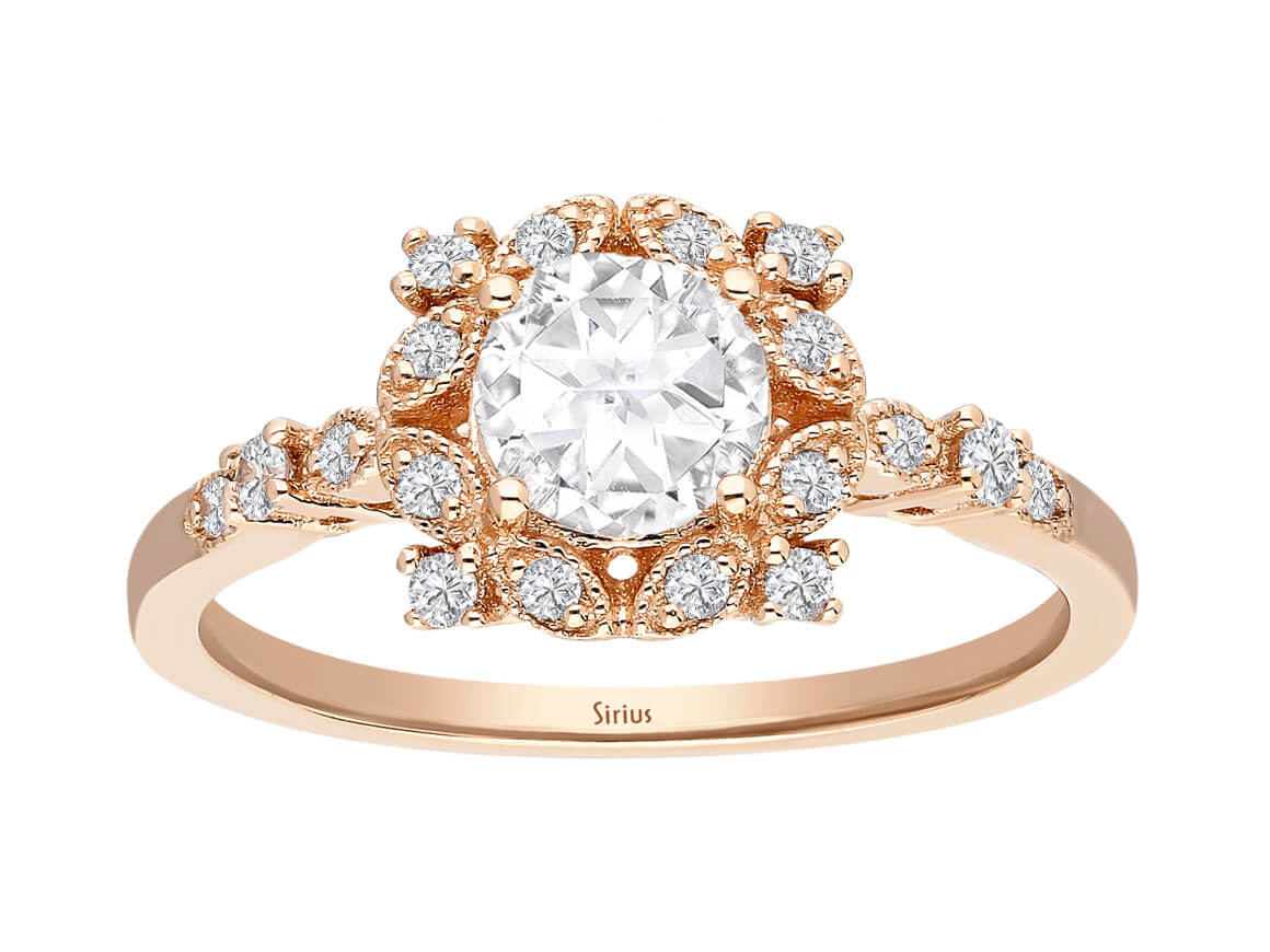 Laboratuvarda yetiştirilmiş elmaslar ve beyaz safir içeren zarif yüzük | 14K Rose Altın - Rosy Lab Diamonds’tan yüksek kaliteli Mücevher