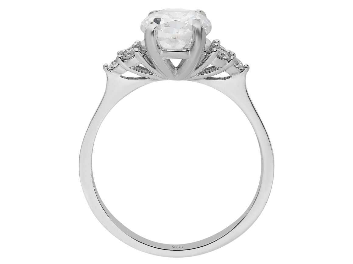 Bague brillante en diamant et topaze blanche avec taille ovale