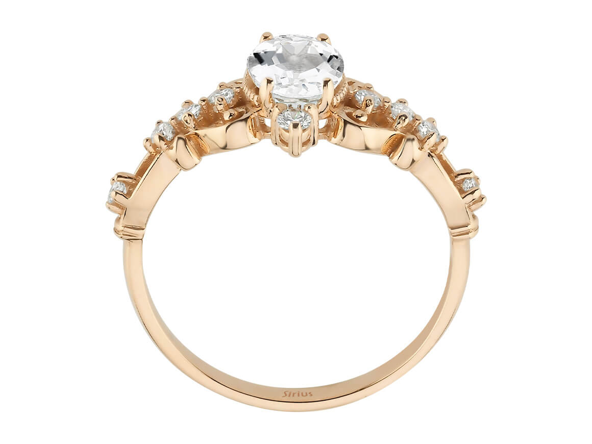 Beyaz Topaz ve laboratuvarda üretilmiş pırlantalı Regina Yüzük | 14K Rose Altın – Rosy Lab Diamonds’tan yüksek kaliteli Mücevher