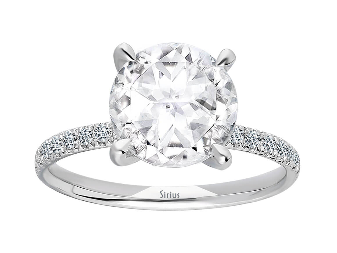Solitaire ring with lab-grown diamonds and white topaz in white gold