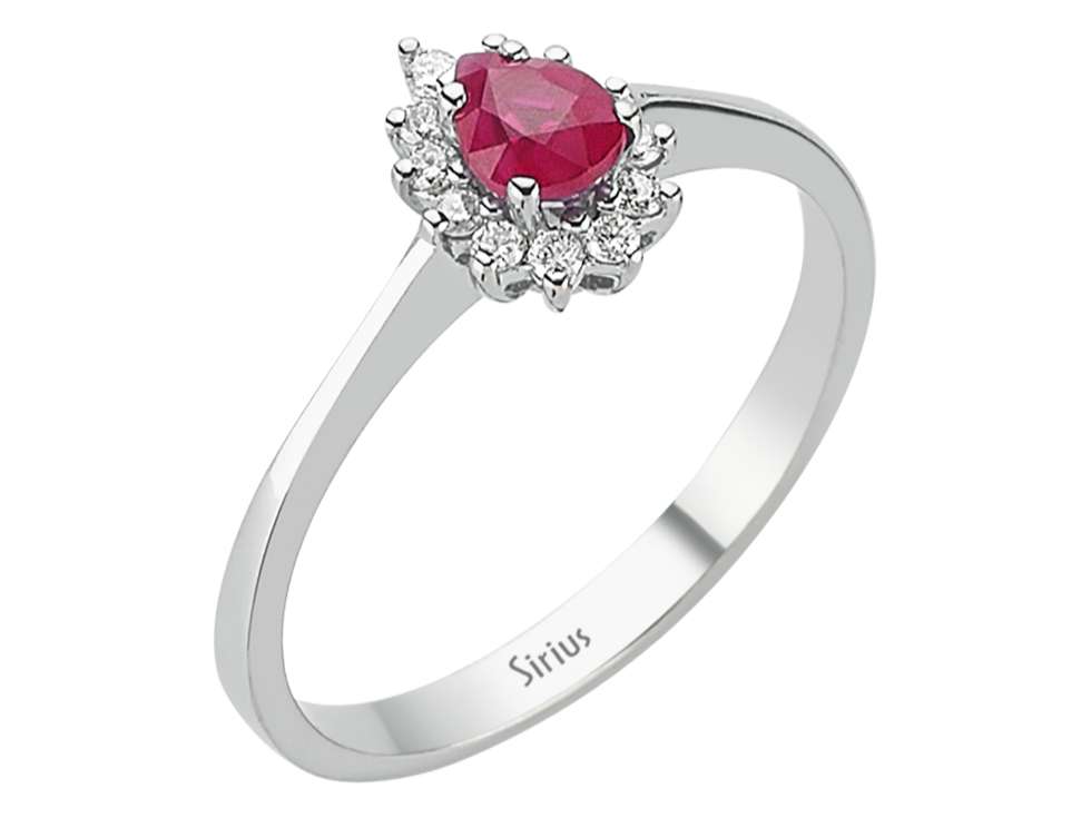 Anturage-Ring aus 8K Weißgold mit tropfenförmigem Rubin und Labor-Diamanten – 0,58 ct