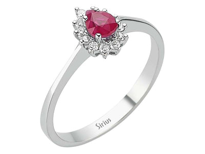 Anturage-Ring aus 8K Weißgold mit tropfenförmigem Rubin und Labor-Diamanten – 0,58 ct