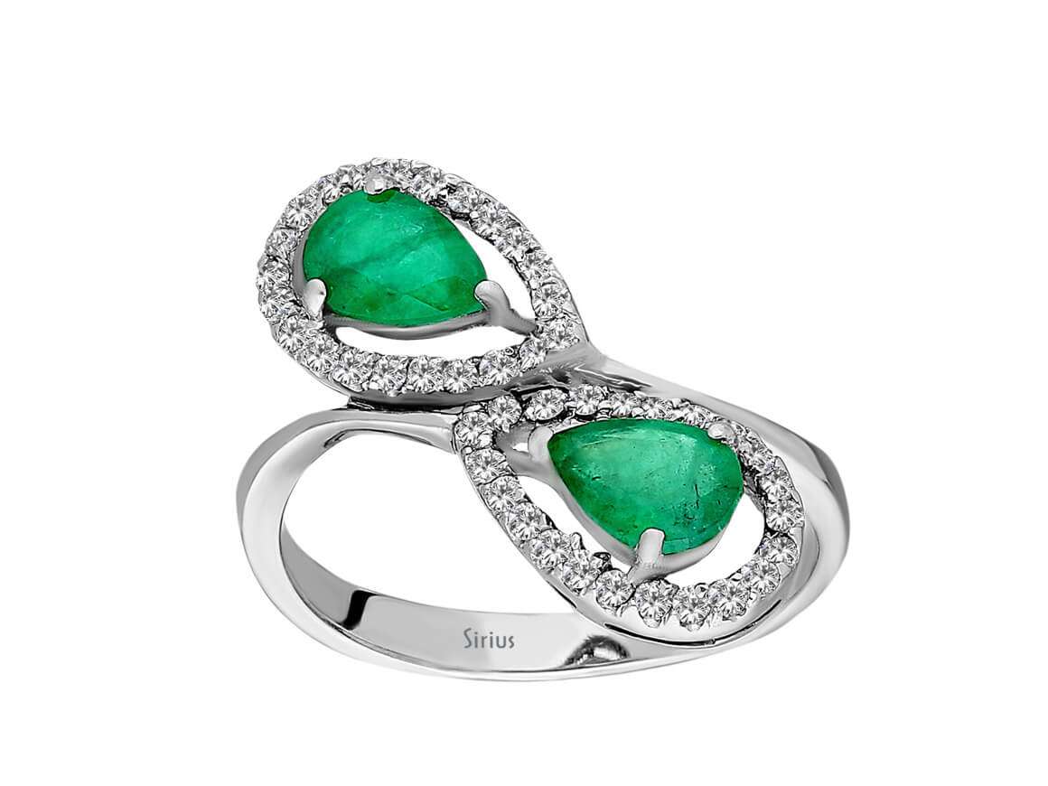 Weißgold-Ring mit 44 laborgezüchteten Diamanten (0,19 Karat) und 2 tropfenförmigen Zucht-Smaragden (1,43 Karat)