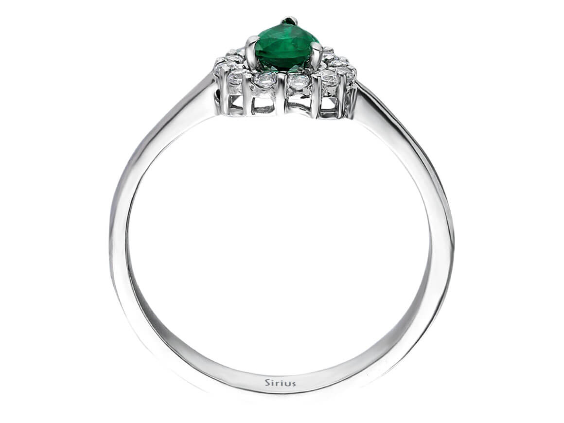Bague en or blanc avec diamants de laboratoire et émeraude en forme de goutte – 14 K, 2,54 g – Bijoux haut de gamme de Rosy Lab Diamonds