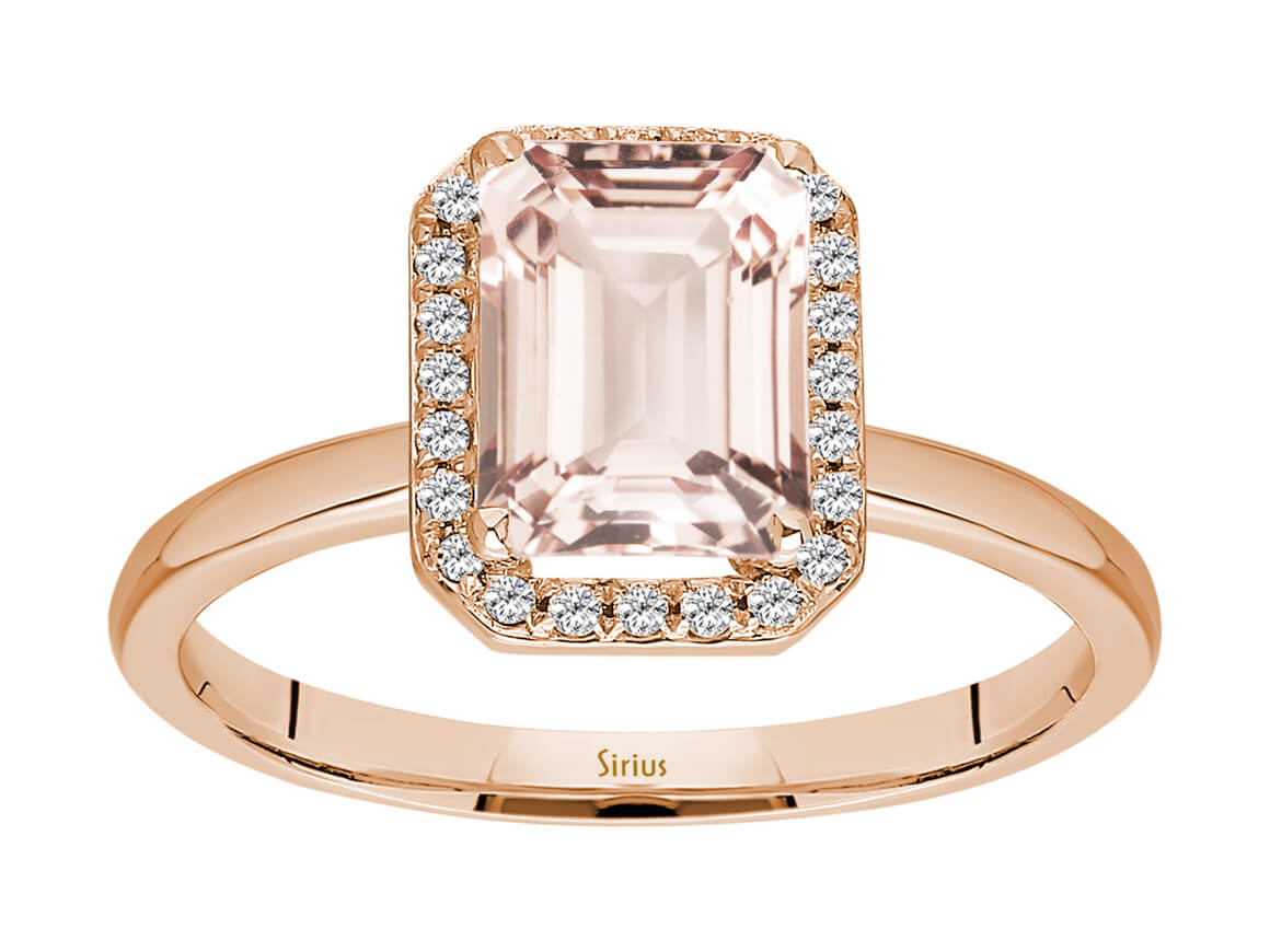 Rose gold ring with 28 diamonds and 1 morganite emerald