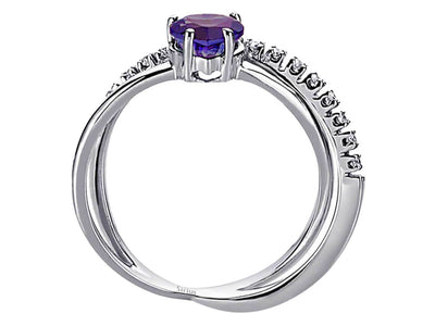 Stilvoller Weißgoldring mit laborgezüchteten runden Diamanten und herzförmigem Amethyst – 14K