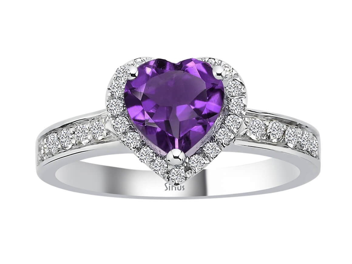 Weißgoldring mit 30 laborgezüchteten Diamanten und einem herzförmigen Amethyst