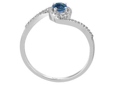 Weißgoldring mit 42 Diamanten und 1 London Blue Topas