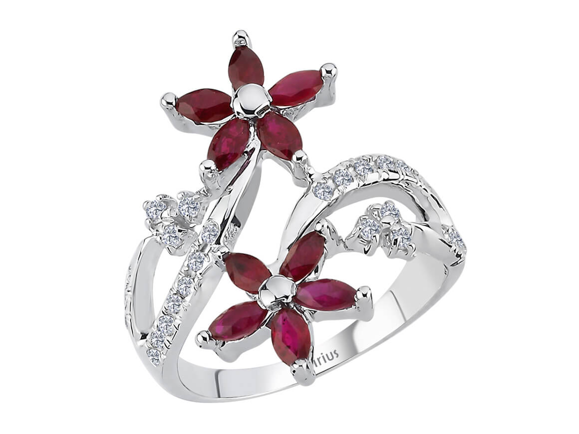 Pırlantalı ve markiz kesim yakutlu beyaz altın yüzük - 14 ayar altın - Rosy Lab Diamonds’tan kaliteli Mücevher