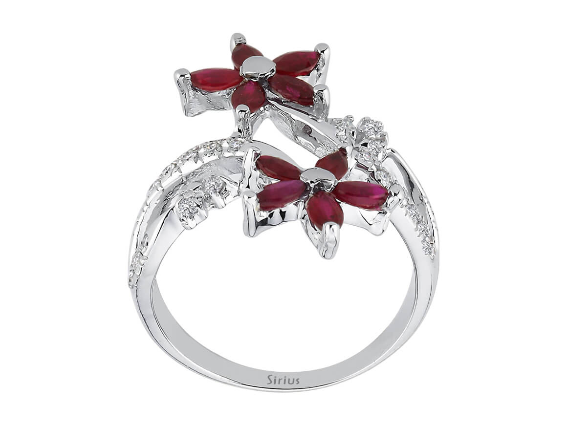 Pırlantalı ve markiz kesim yakutlu beyaz altın yüzük - 14 ayar altın - Rosy Lab Diamonds’tan kaliteli Mücevher