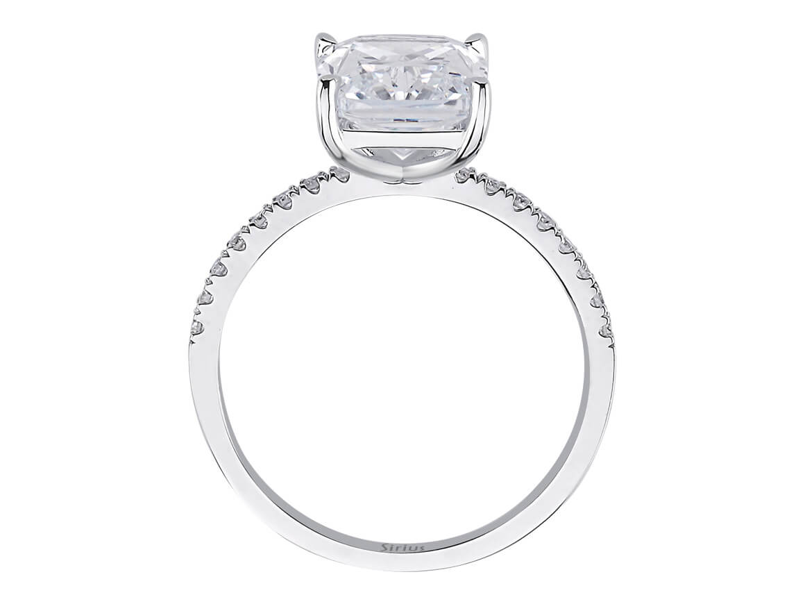 Bague imposante avec topaze blanche 5,30 ct et diamants de laboratoire en or blanc