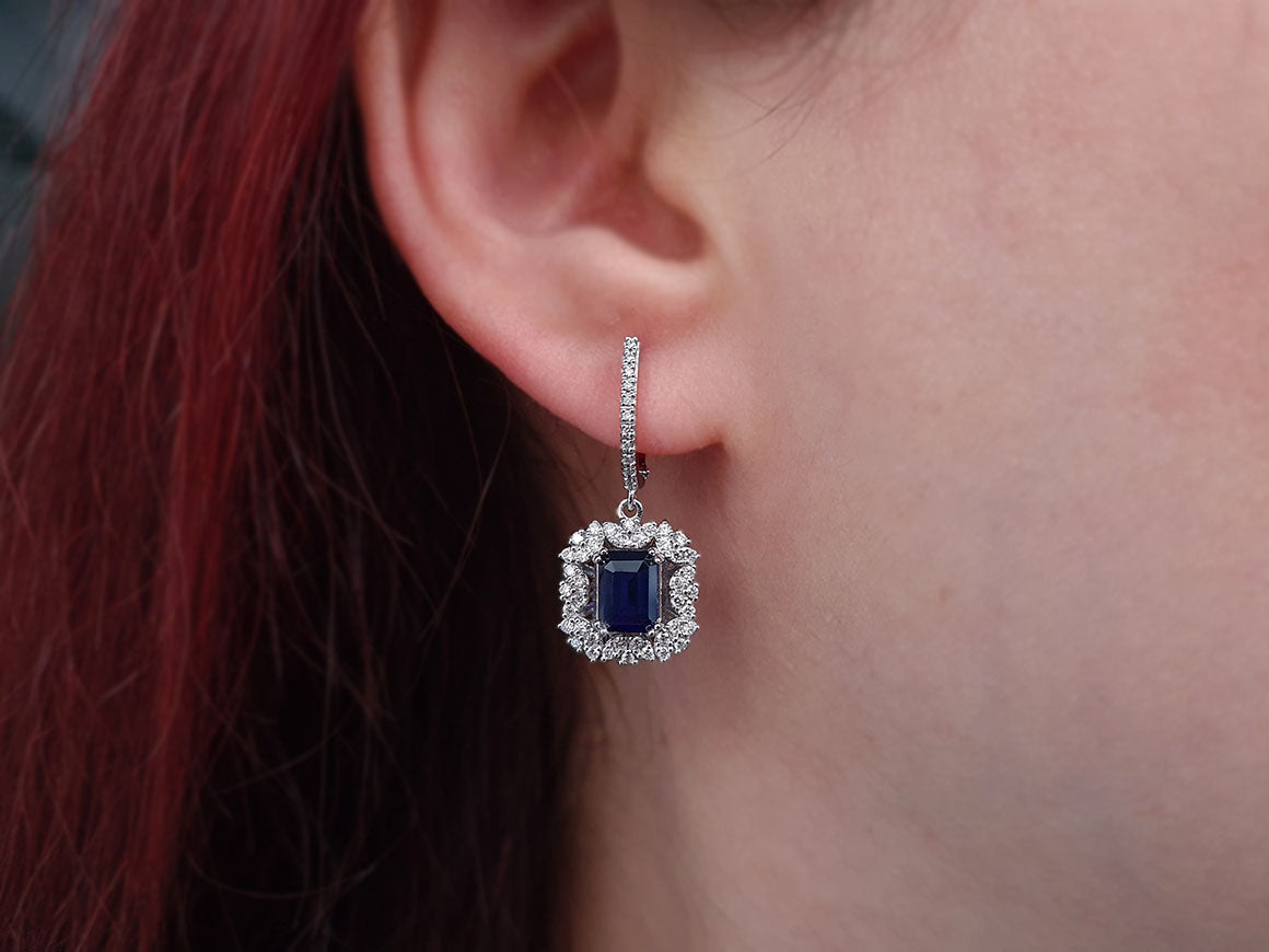 Boucles Pendantes avec saphirs octogonaux et diamants de laboratoire en Or Blanc 585 - Bijoux haut de gamme de Rosy Lab Diamonds