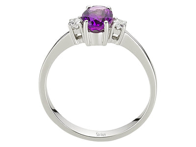 Eleganter Ring mit rundem Diamant und ovalem Ametist in 8 Karat Weißgold