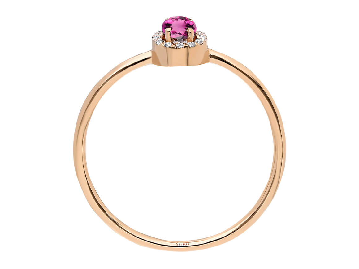Zarter Roségold-Ring mit ovalem pinken Turmalin und Pavé-Diamanten in 14 Karat Gold - hochwertiger Schmuck von Rosy Lab Diamonds