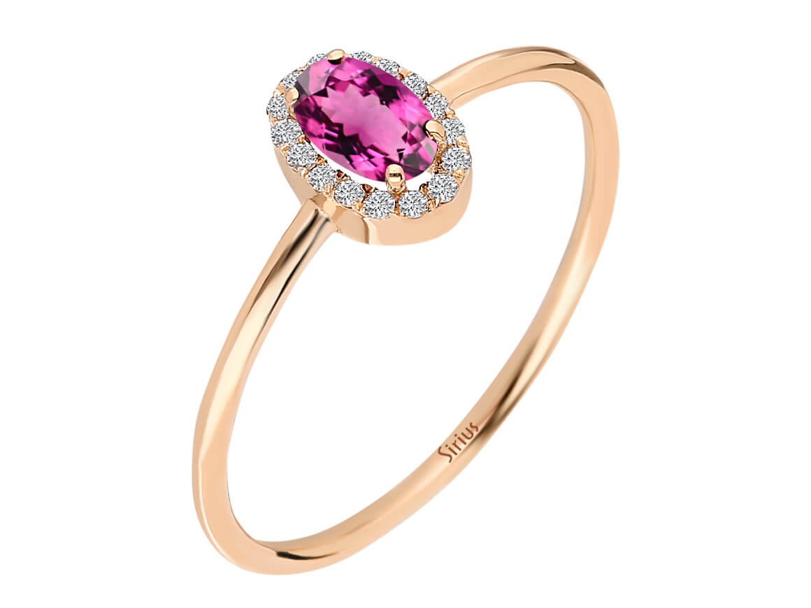 Zarter Roségold-Ring mit ovalem pinken Turmalin und Pavé-Diamanten in 14 Karat Gold - hochwertiger Schmuck von Rosy Lab Diamonds