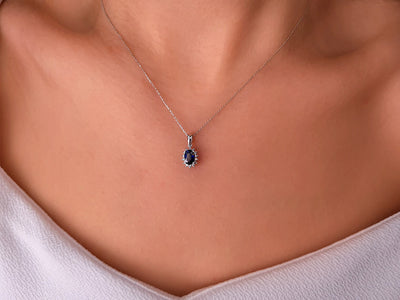 Anturaj pendant with oval sapphire and diamonds – 14K white gold