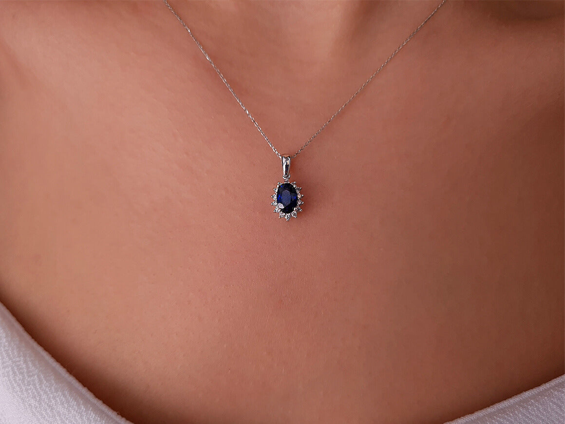 Anturaj pendant with oval sapphire and diamonds – 14K white gold