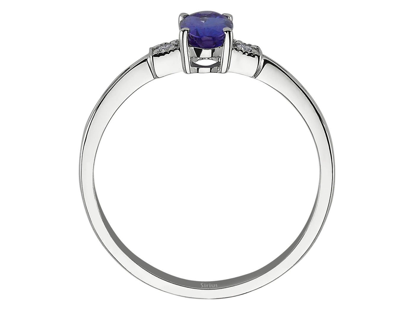 Elegant ring with oval tanzanite and two small diamonds in rose gold