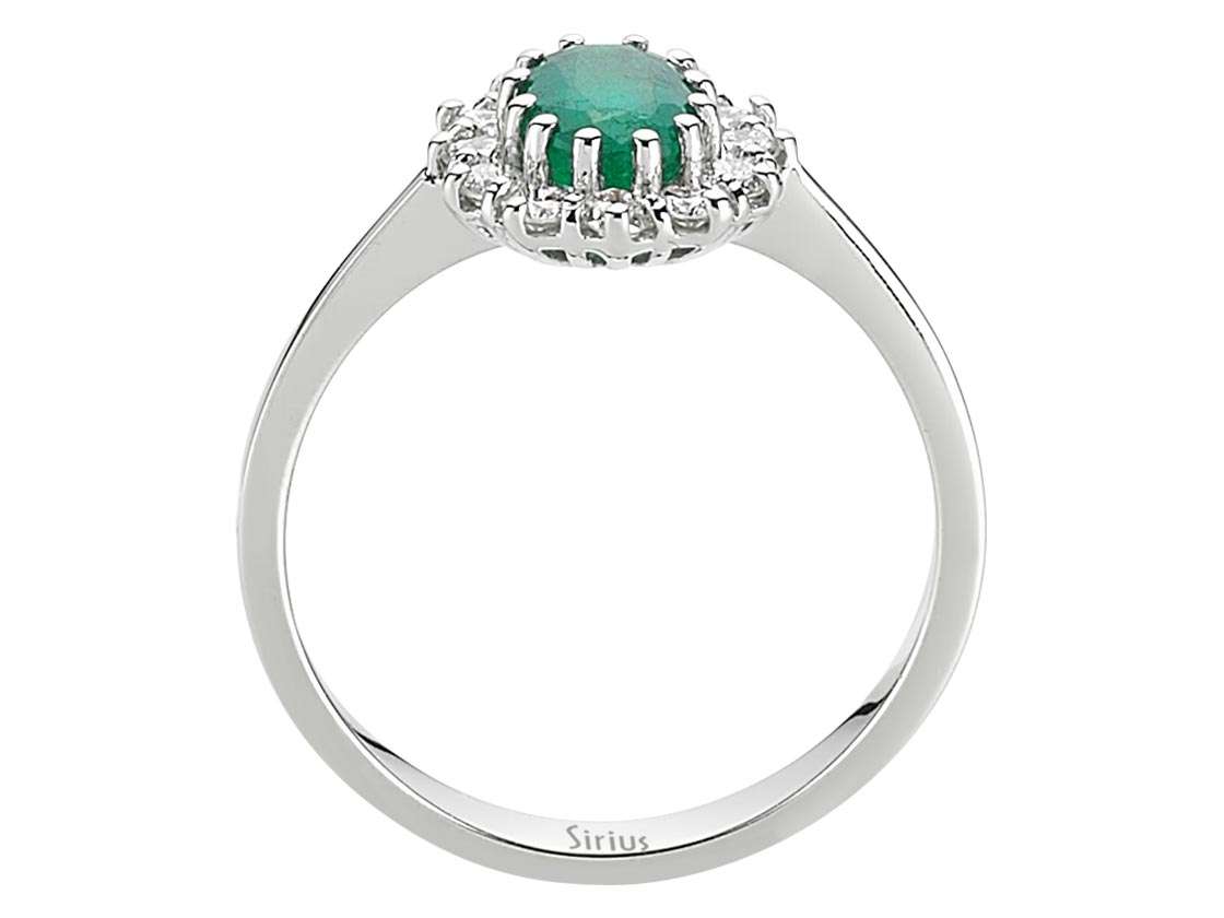 Bague exquise en Diamant et Émeraude ovale de style entourage en Or Blanc 14 carats – Diamants cultivés en laboratoire – Bijoux haut de gamme de Rosy Lab Diamonds
