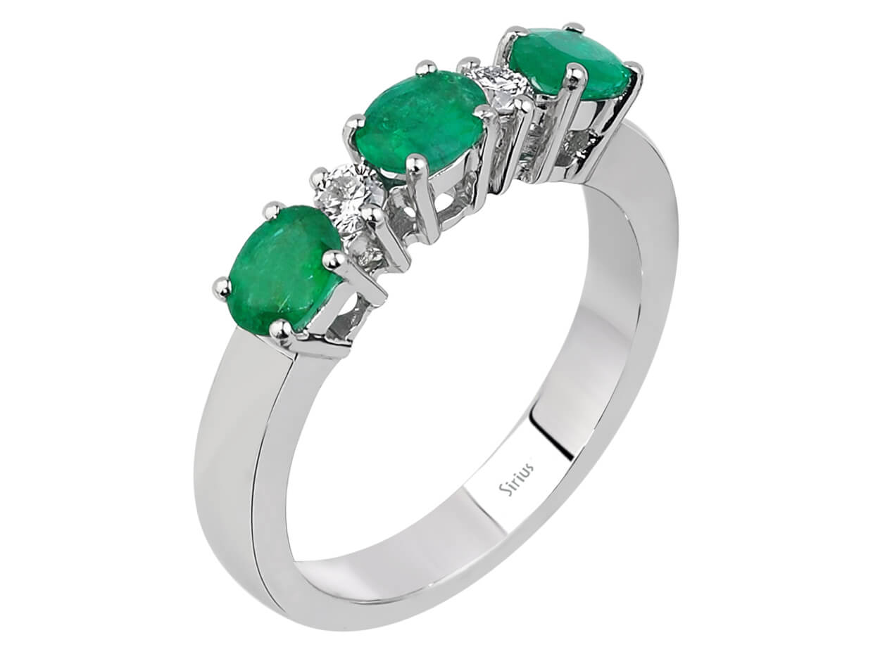 White gold ring with oval emeralds & lab-grown diamonds - Model 04R0330 - high-quality Jewelry by Rosy Lab Diamonds