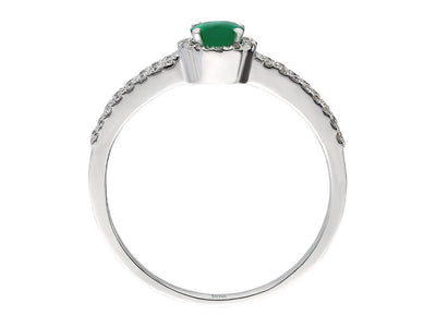 Eleganter Weißgoldring mit 44 lab-grown Diamanten und ovalem Smaragd