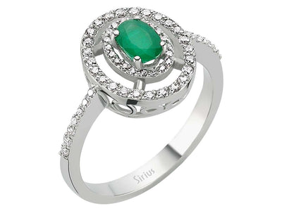Exklusiver Ring aus 14K Weißgold mit ovalem Smaragd und 59 Diamanten